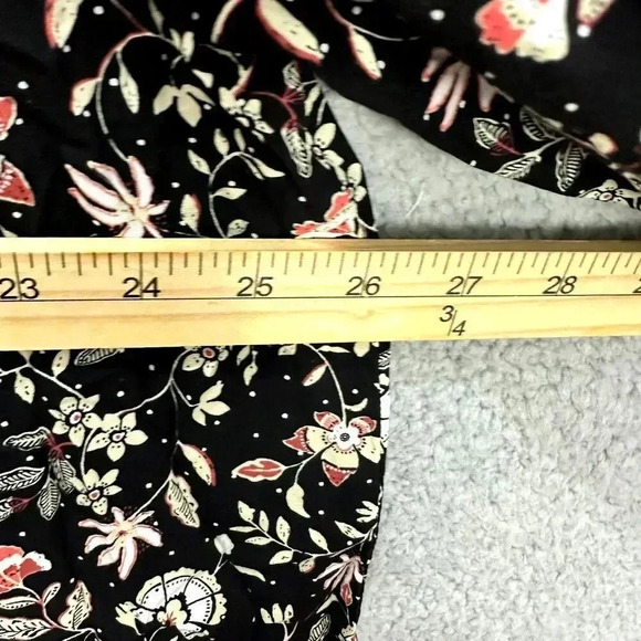 Old Navy ditsy floral top womens large black‎ oversized tassel cottagecore boho - Picture 5 of 7